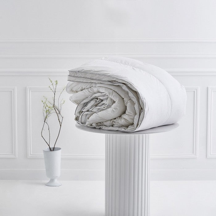 Yves Delorme Prestige Winter Comforter - La Petite Maison